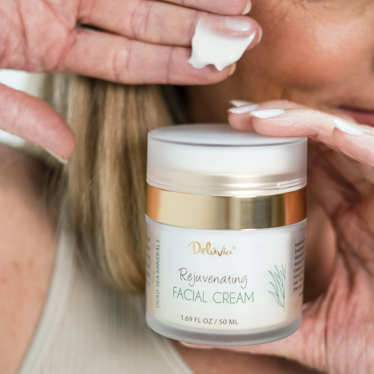 Rejuvenating Face Cream – Deluvia