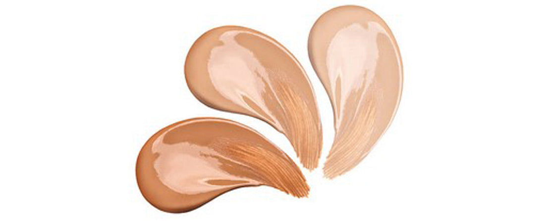 How do you choose between using a powder foundation or a liquid foundation? What are the differences?