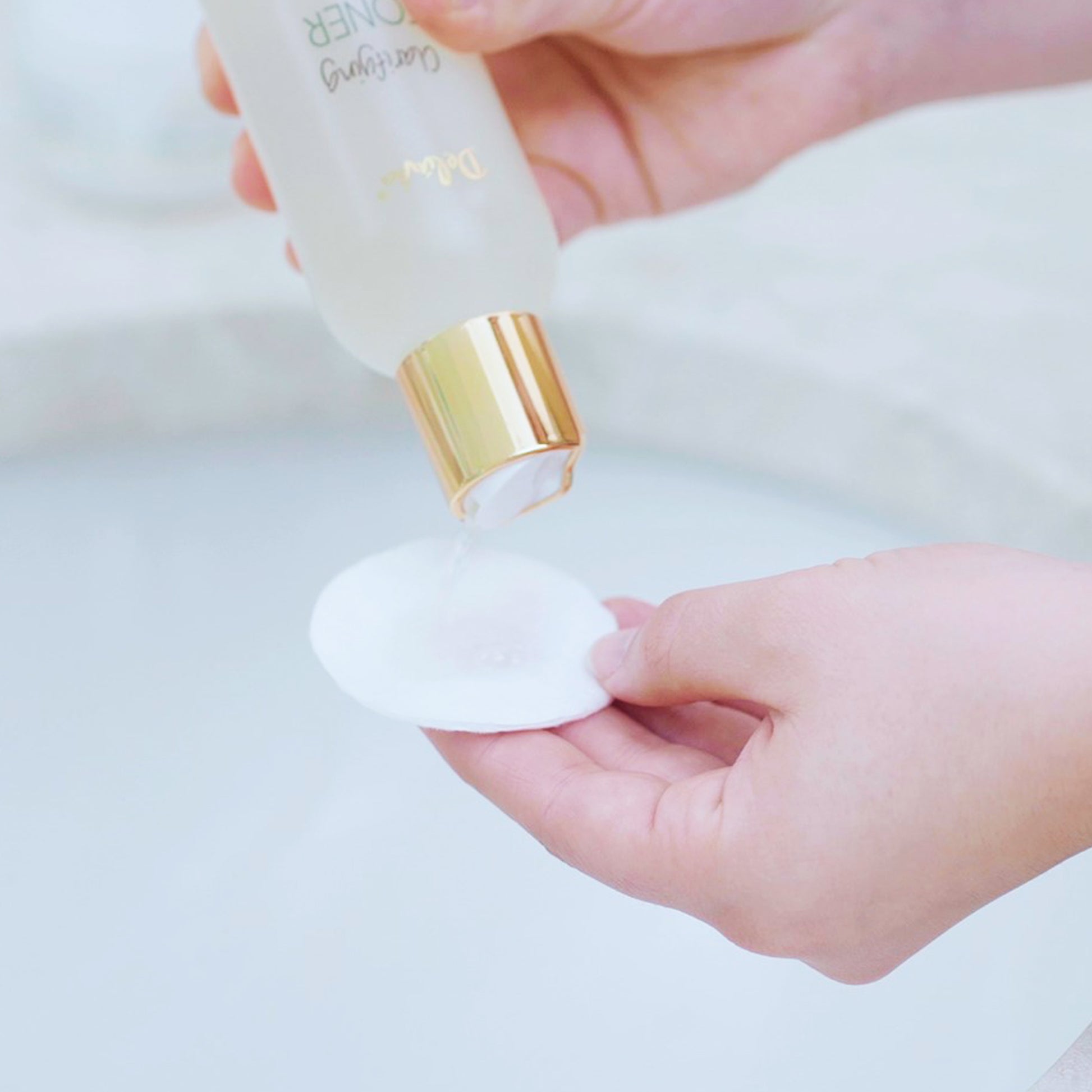 Clarifying Toner - Deluvia