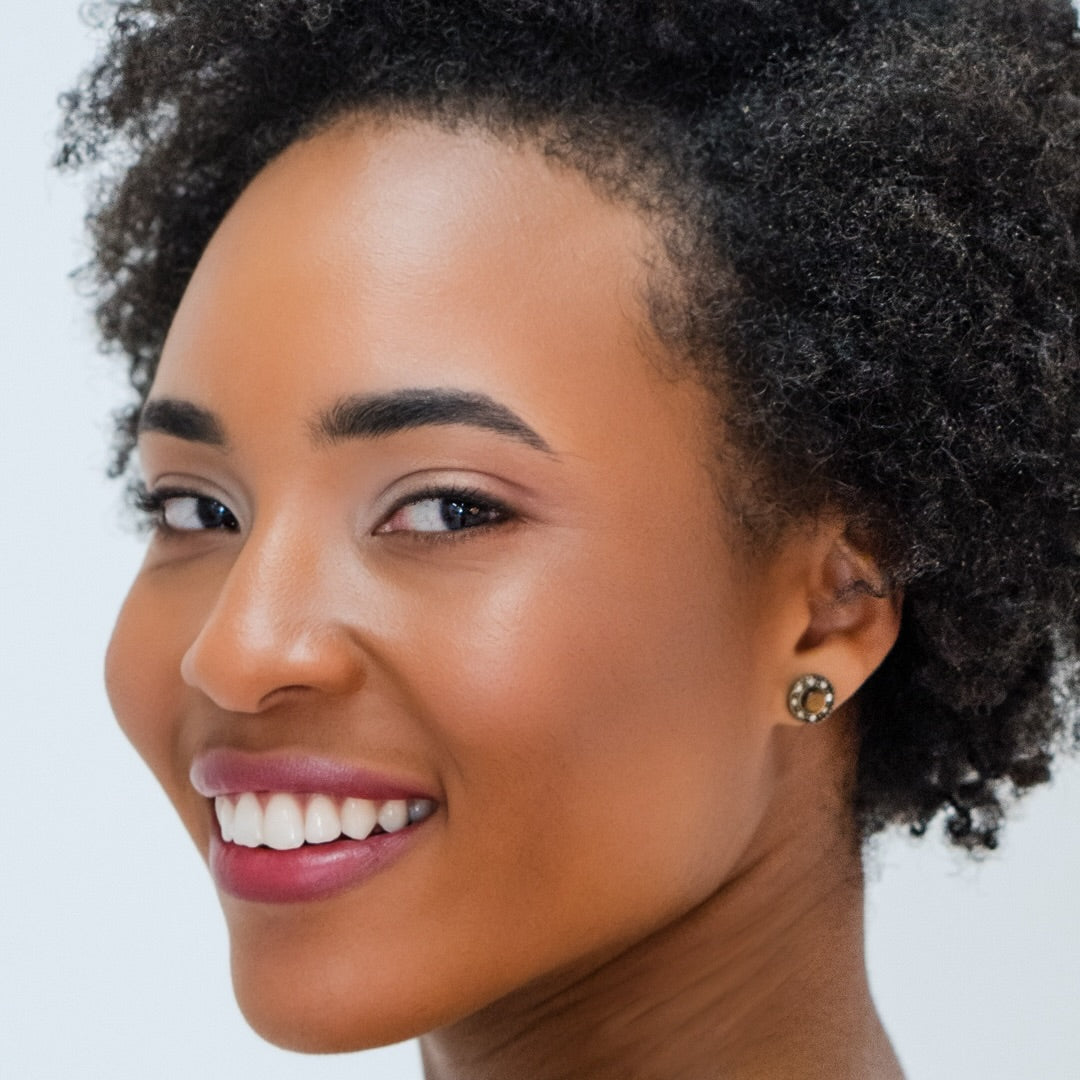 Mineral Finishing Powder - Dark - Deluvia