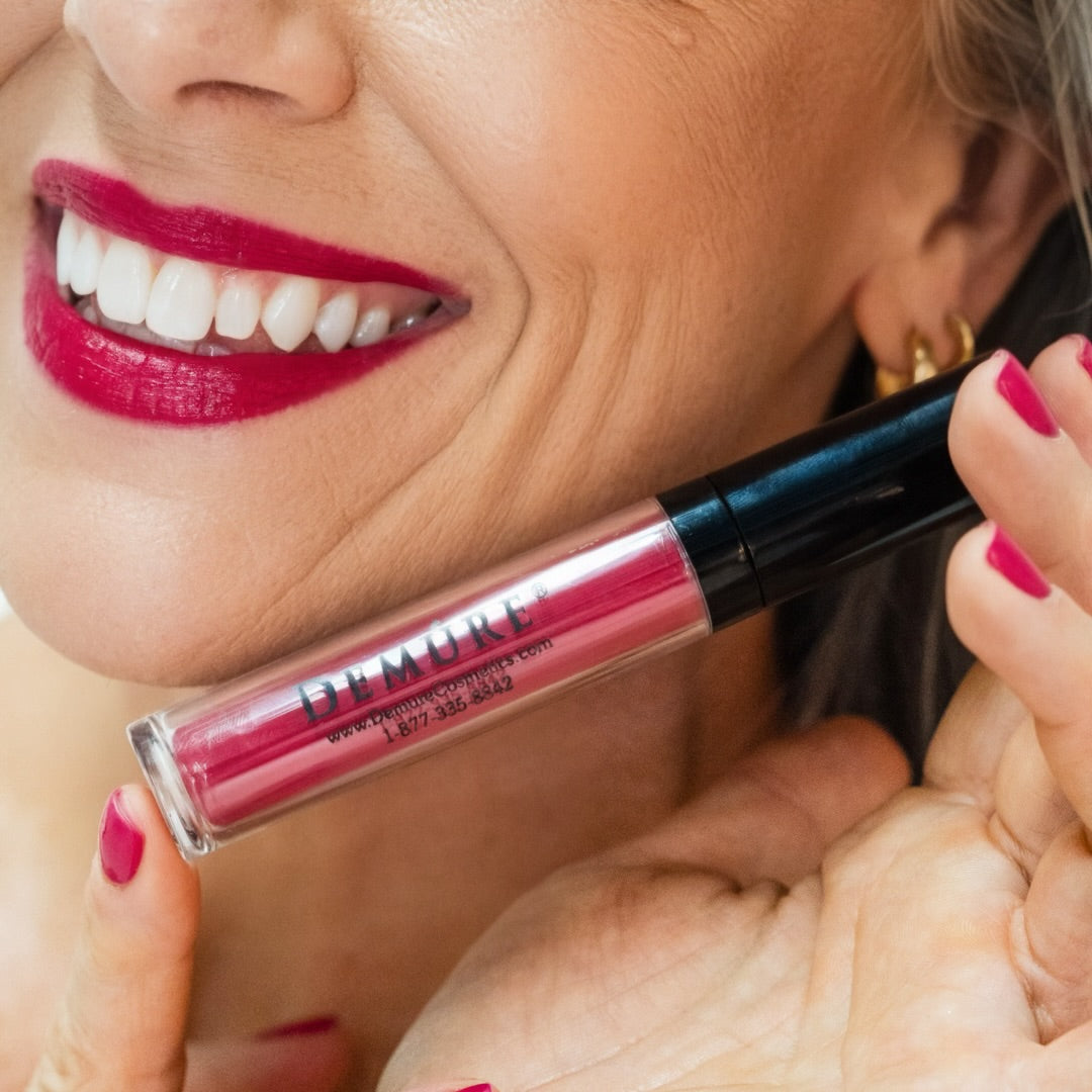 Matte Lipstick Lady in Red (103) Matte Lipstick