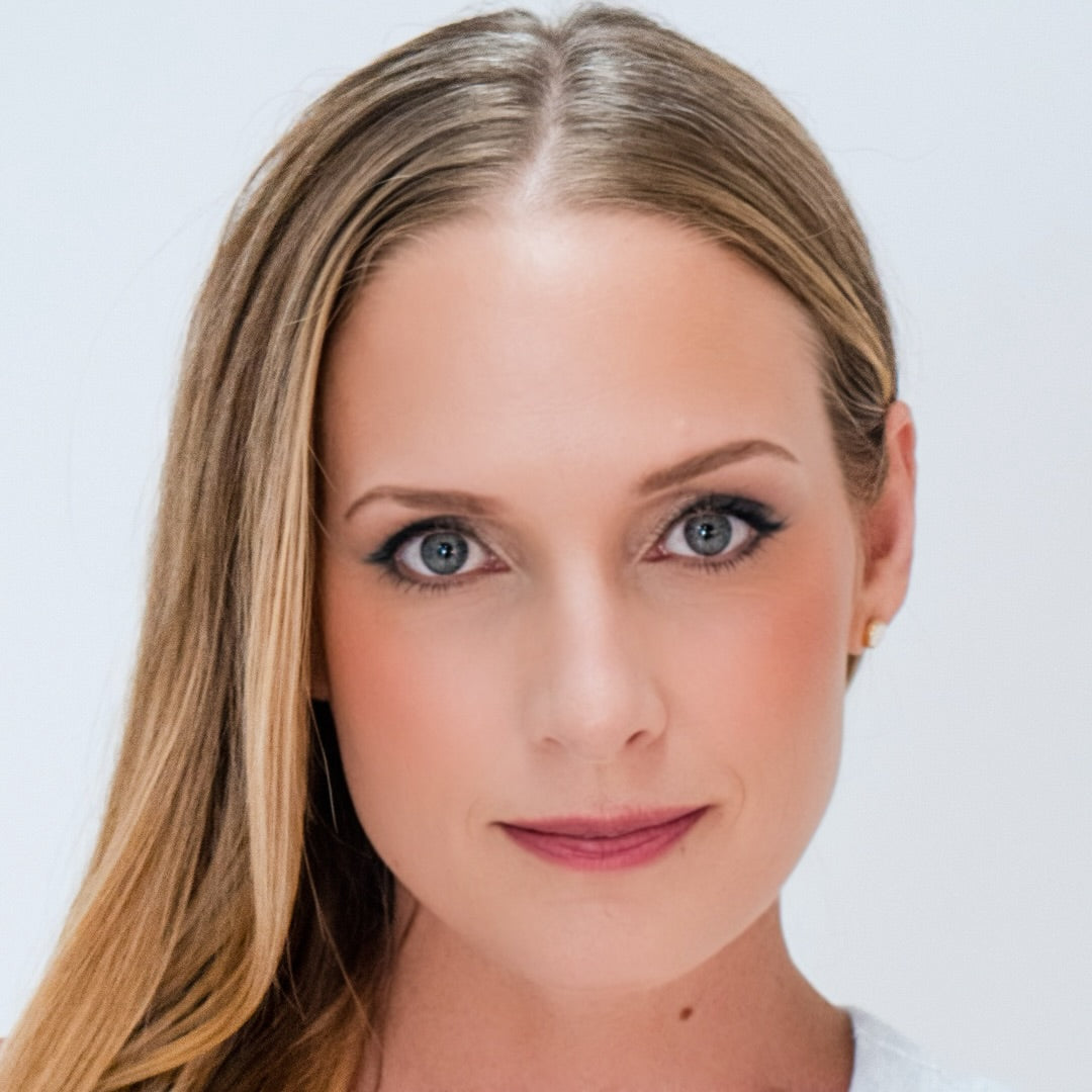 Woman wearing Demure Strawberry Blush