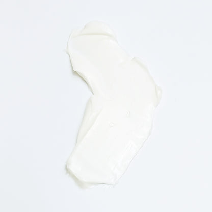 A smear of Deluvia Manuka Honey Cream