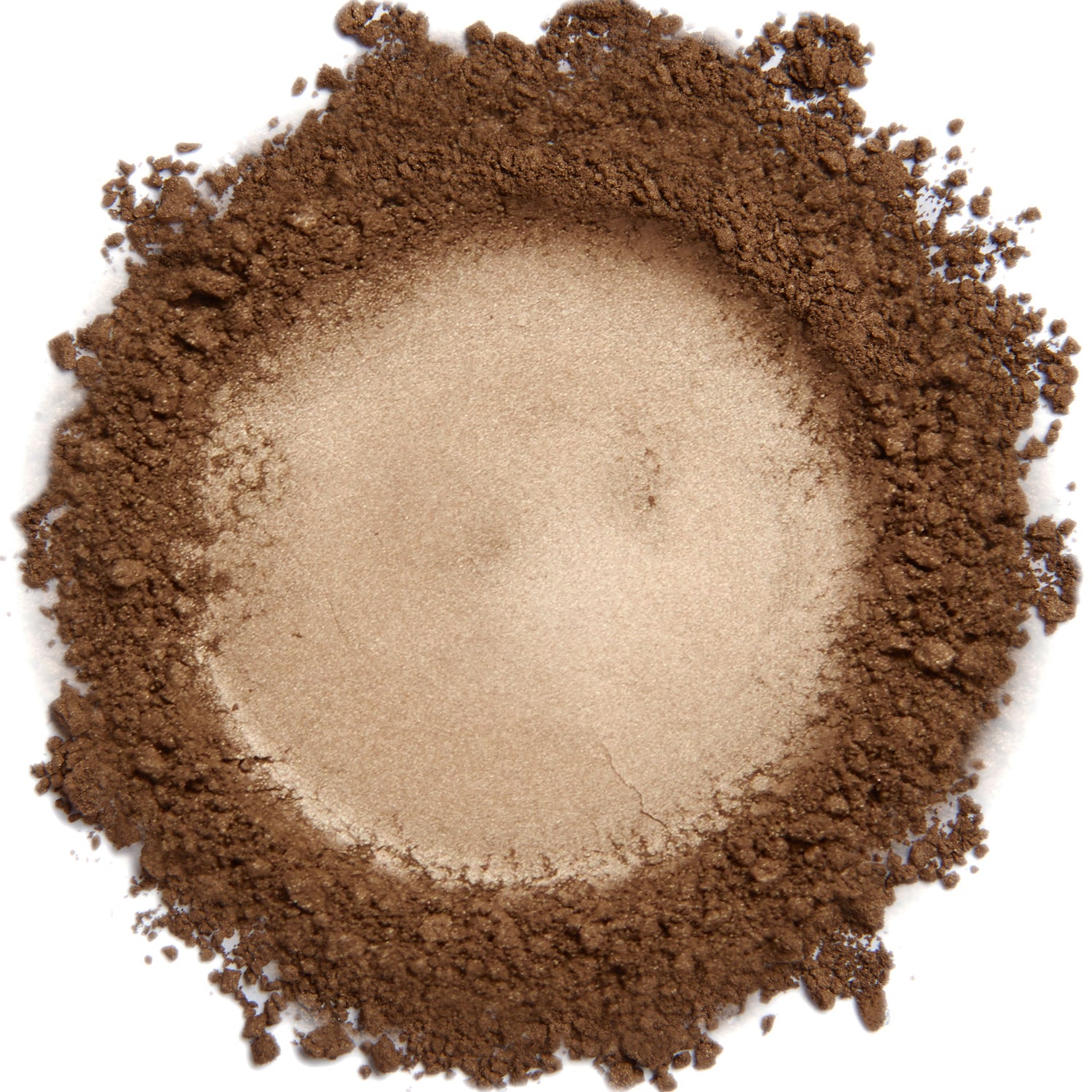 A close up swatch of Espresso mineral foundation